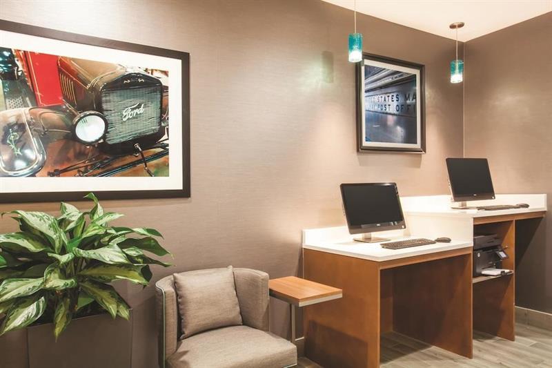เบสต์ เวสเทิร์น พลัส โอเต็ล ดะลุท/ชูก้าร์โลฟ Hotel ดุลูท ภายนอก รูปภาพ